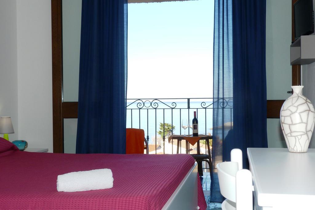 Hotel Bellavista S'Archittu Eksteriør bilde