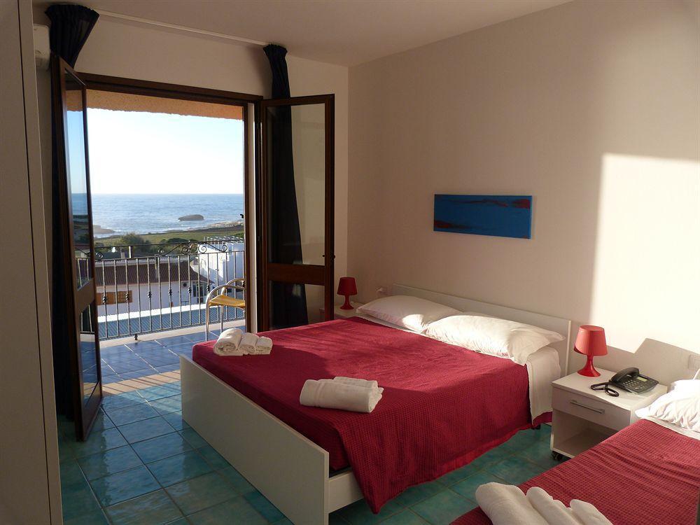 Hotel Bellavista S'Archittu Eksteriør bilde