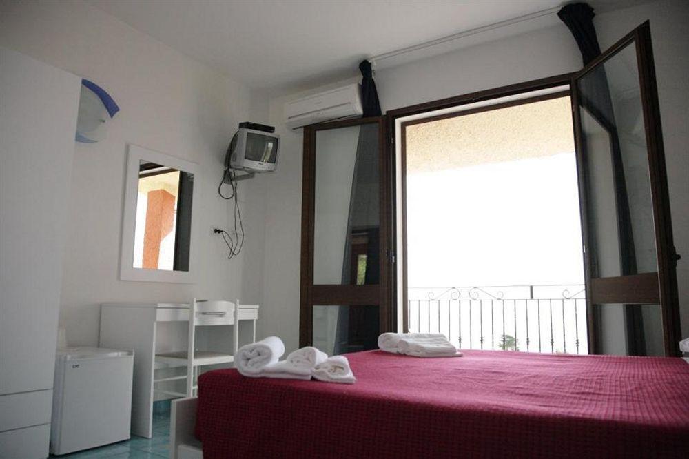 Hotel Bellavista S'Archittu Eksteriør bilde